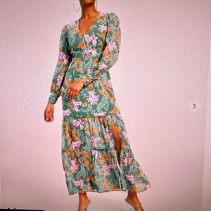 Bar III Long sleeve chiffon dress size M